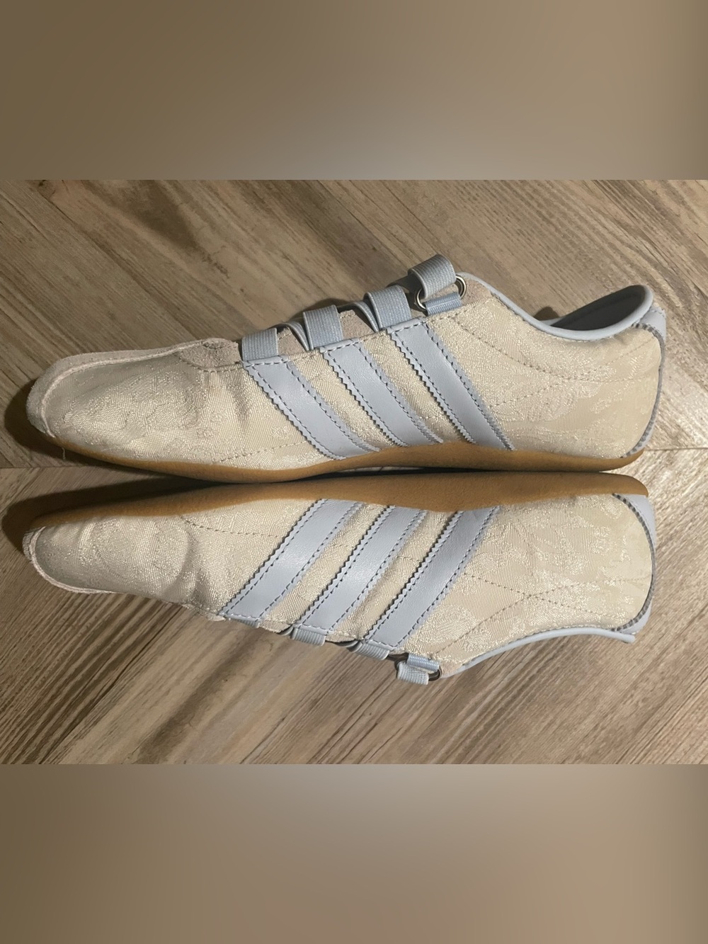 Adidas Tokyo MJ x Liberty London - Picture 3 of 13
